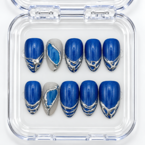 Blue Sapphire press-on nails, Karève